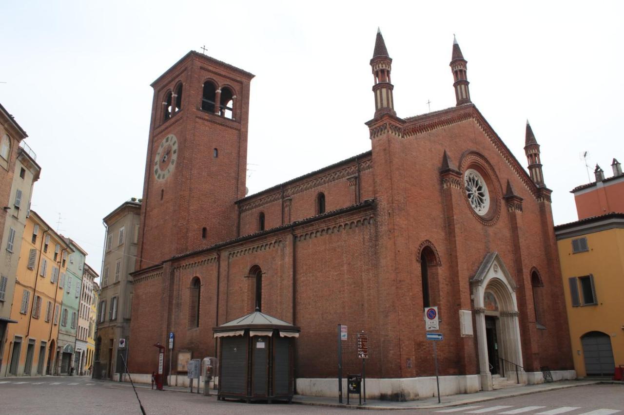 Loft 33 Apartman Piacenza Kültér fotó